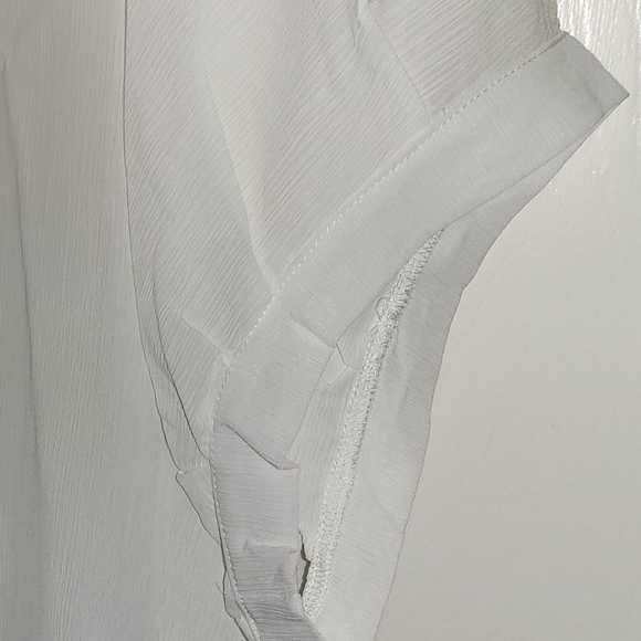 NWT FHQ Collection Women’s White 3/4 Sleeve Accordion Blouse Size 2XL - Picture 4 of 8